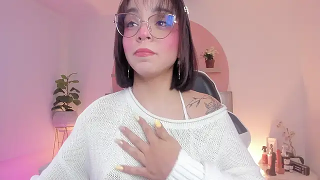 Clara Luu online show from 25, 3, 2026