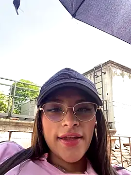 Hannacooper3 online show from 12, 11, 2025