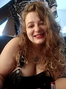 Snapshot of LilouCuriosity chatting on 22, 10, 2025 LilouCuriosity online show from 22, 10, 2025