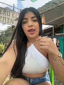 Isaa-Sweet online show from 17, 2, 2026