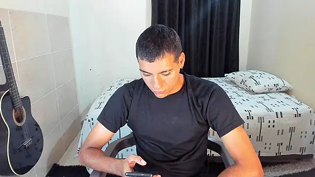 Snapshot of TeamPorn_19 chatting on 9, 10, 2025 TeamPorn 19 online show from 9, 10, 2025