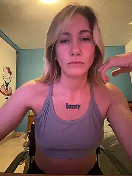 caritadeangellll online show from 2, 11, 2025