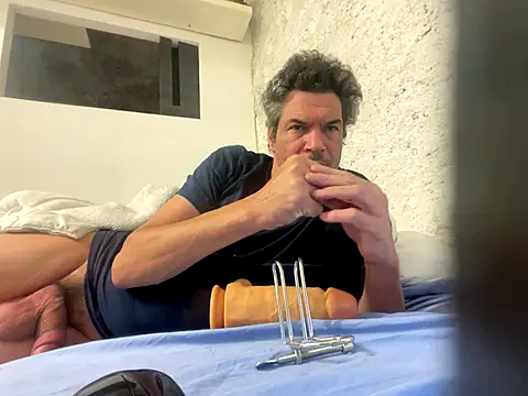 twitshe online show from 30, 10, 2025