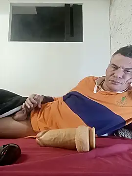 twitshe online show from 10, 11, 2025