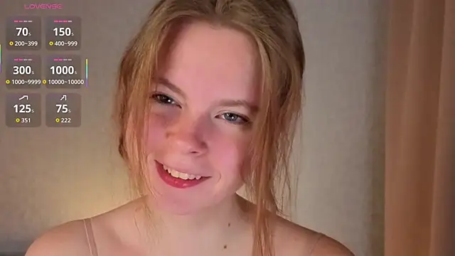 Snapshot of JulietteRain chatting on 15, 9, 2025 JulietteRain online show from 15, 9, 2025