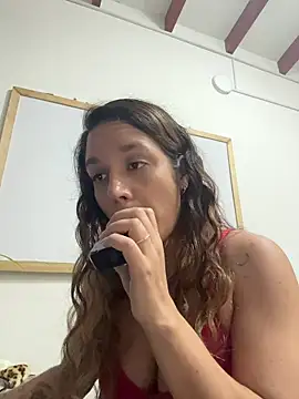 Sophia House  online show from 14, 11, 2025