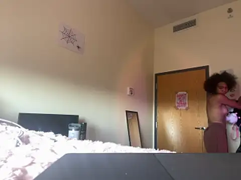 luvrgrllani online show from 20, 11, 2025