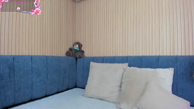 angel ponce online show from 5, 11, 2025