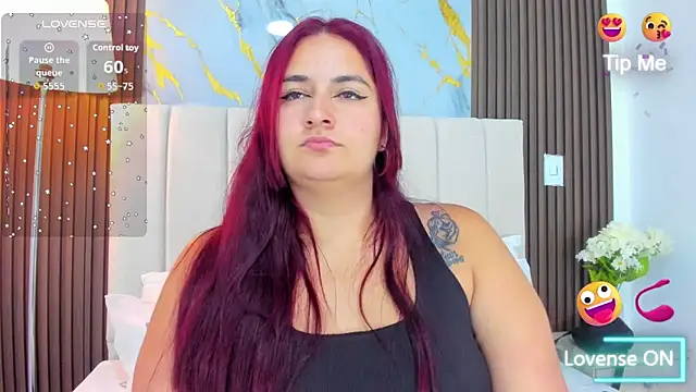 Snapshot of Victoria_Guzman chatting on 21, 4, 2026 Victoria Guzman online show from 21, 4, 2026