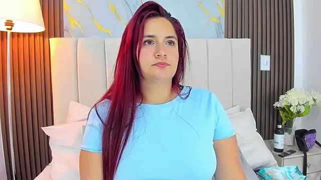 Snapshot of Victoria_Guzman chatting on 27, 5, 2026 Victoria Guzman online show from 27, 5, 2026