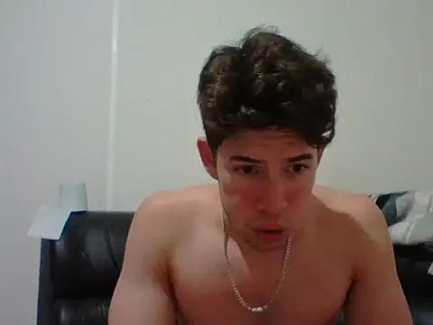 Maxtaylor18 online show from 13, 11, 2025