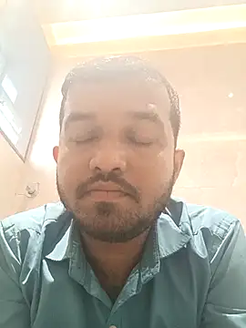 Snapshot of VJ17 chatting on 5, 12, 2025 VJ17 online show from 5, 12, 2025