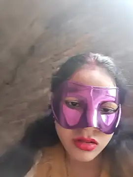 Snapshot of Hot_Alia04 chatting on 27, 10, 2025 Hot Alia04 online show from 27, 10, 2025