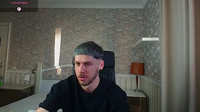 Snapshot of JonahShaw chatting on 5, 6, 2026 JonahShaw online show from 5, 6, 2026