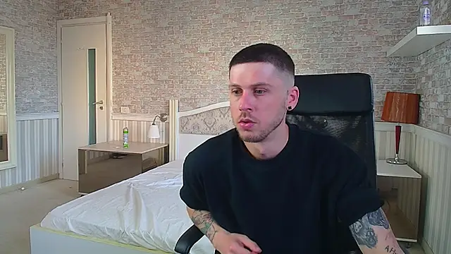 Snapshot of JonahShaw chatting on 21, 6, 2026 JonahShaw online show from 21, 6, 2026