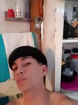 Snapshot of LUISSLEONN0958 chatting on 11, 9, 2025 LUISSLEONN0958 online show from 11, 9, 2025