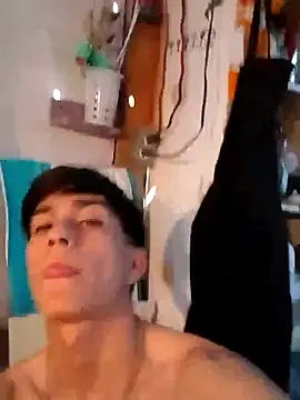 Snapshot of LUISSLEONN0958 chatting on 14, 9, 2025 LUISSLEONN0958 online show from 14, 9, 2025