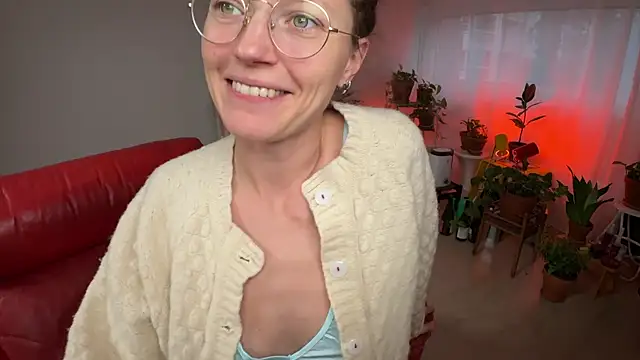 Scorpion Peach online show from 22, 10, 2025