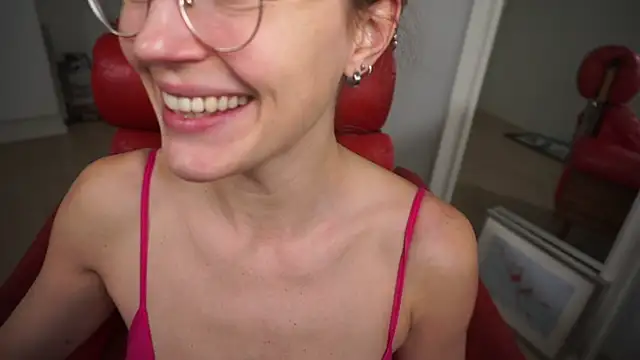 Scorpion Peach online show from 6, 11, 2025