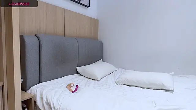 penny coco online show from 16, 12, 2025