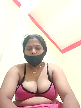 Snapshot of Rani_Devi143 chatting on 26, 9, 2025 Rani Devi143 online show from 26, 9, 2025