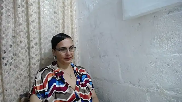 Snapshot of gabbyparker_ chatting on 31, 10, 2025 gabbyparker online show from 31, 10, 2025