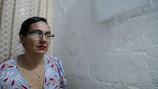 Snapshot of gabbyparker_ chatting on 1, 11, 2025 gabbyparker online show from 1, 11, 2025