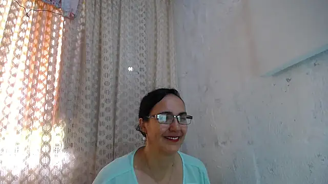 Snapshot of gabbyparker_ chatting on 3, 11, 2025 gabbyparker online show from 3, 11, 2025