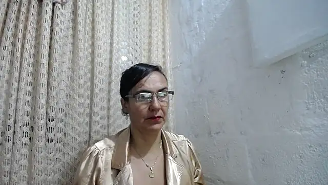 Snapshot of gabbyparker_ chatting on 4, 11, 2025 gabbyparker online show from 4, 11, 2025