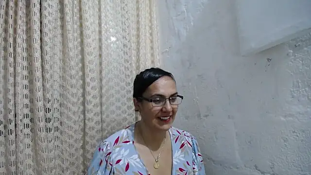 Snapshot of gabbyparker_ chatting on 6, 11, 2025 gabbyparker online show from 6, 11, 2025