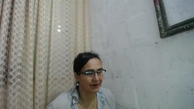 Snapshot of gabbyparker_ chatting on 8, 1, 2026 gabbyparker online show from 8, 1, 2026