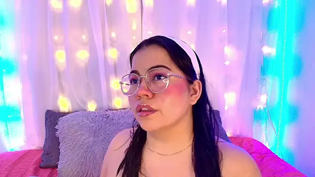LilyRousee online show from 17, 12, 2025