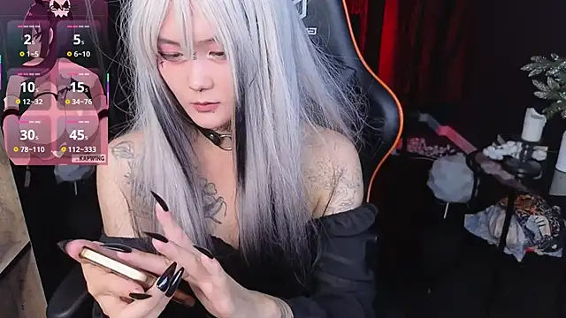 GothXRaven online show from 18, 9, 2025