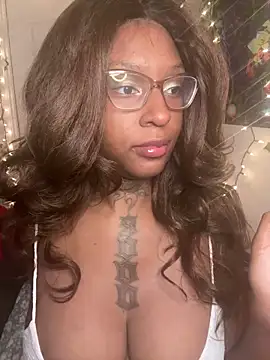 Snapshot of MistiSavannah chatting on 23, 5, 2026 MistiSavannah online show from 23, 5, 2026
