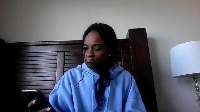 Marlowlovee online show from 21, 9, 2025