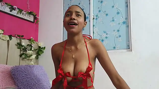 Snapshot of Luna_lan chatting on 11, 9, 2025 Luna lan online show from 11, 9, 2025