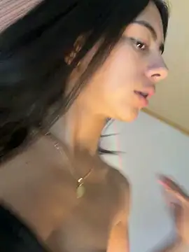 LilybethGray online show from 4, 4, 2026