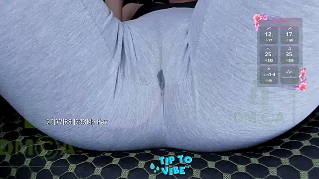 Cameltoe squirt inPants online show from 15, 3, 2025