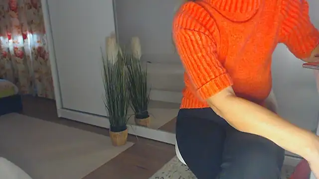 Snapshot of merlyn4 chatting on 24, 2, 2025 merlyn4 online show from 24, 2, 2025