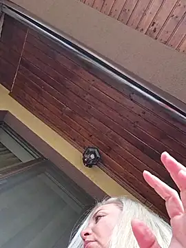 Snapshot of merlyn4 chatting on 26, 11, 2025 merlyn4 online show from 26, 11, 2025