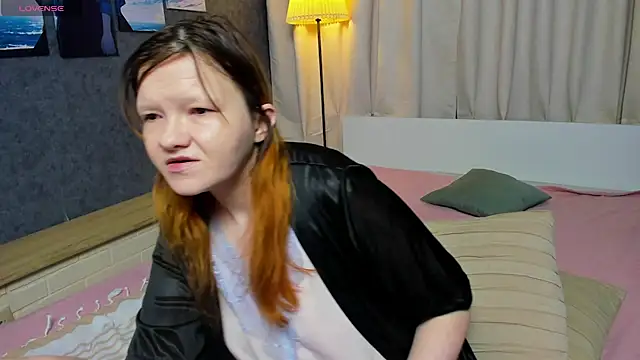 Nora lovvvv online show from 29, 11, 2025