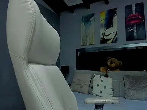 dalila macherano1 online show from 19, 9, 2025