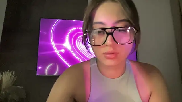 StellarAlice online show from 17, 10, 2025