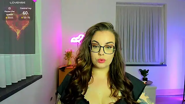 Snapshot of Miss_Lucifer6 chatting on 7, 2, 2026 Miss Lucifer6 online show from 7, 2, 2026