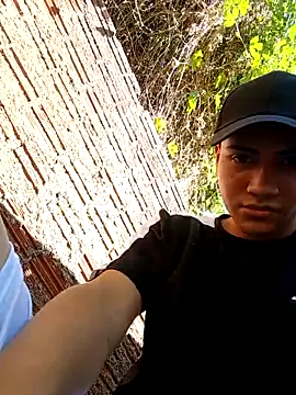 novinho safado   online show from 23, 4, 2026