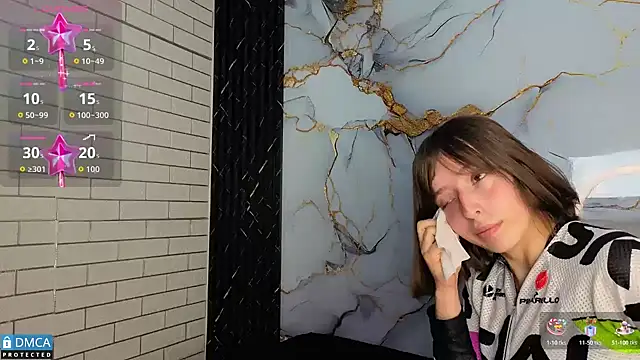 Snapshot of nena_cupcake_ chatting on 4, 11, 2025 nena cupcake online show from 4, 11, 2025