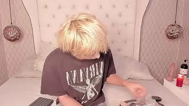 OliIverr22 online show from 19, 10, 2025