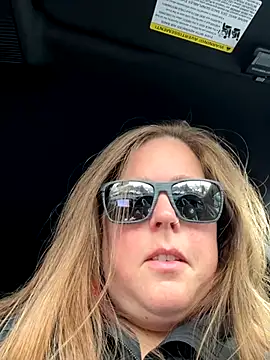 hornykitty1210 online show from 3, 11, 2025