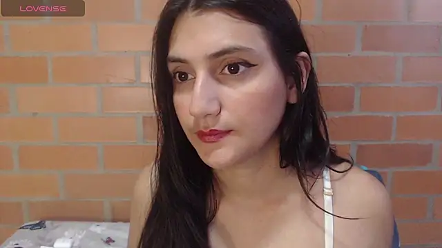Snapshot of Montserrat_Jay chatting on 18, 4, 2026 Montserrat Jay online show from 18, 4, 2026