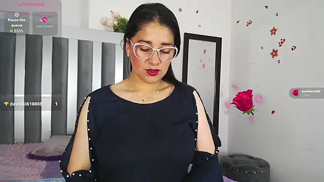 Alana steel 1 online show from 23, 10, 2025